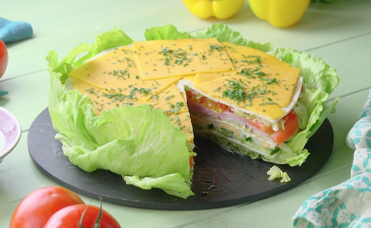 salade sous forme de gâteau