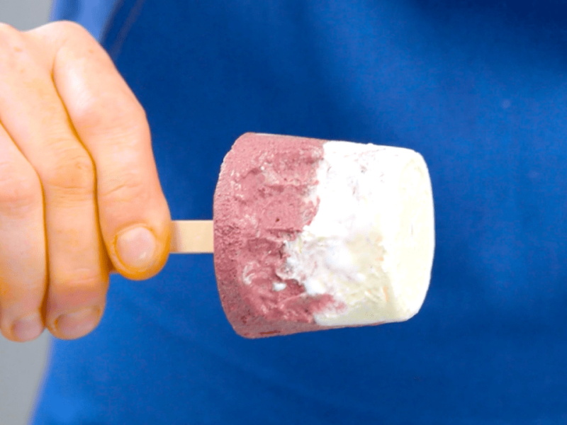 Faire soi-même des esquimaux | 3 glaces avec de la purée de fruits