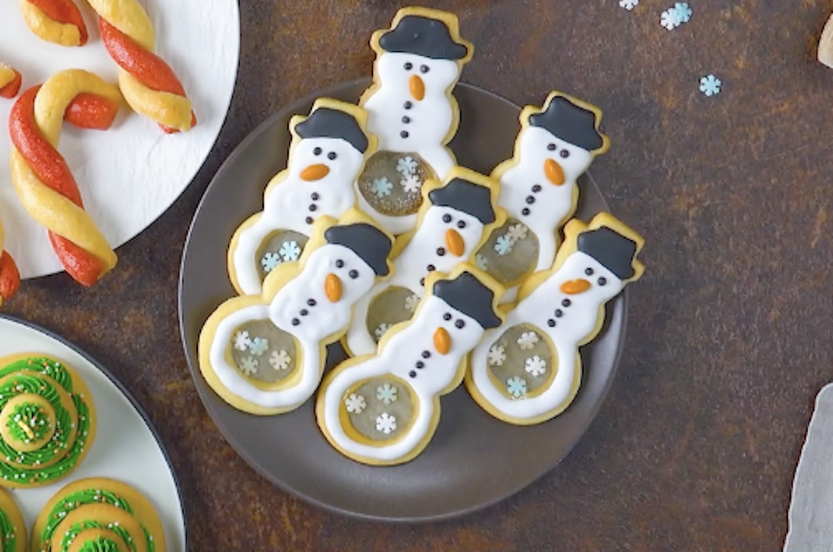 biscuits en forme de bonhommes de neige