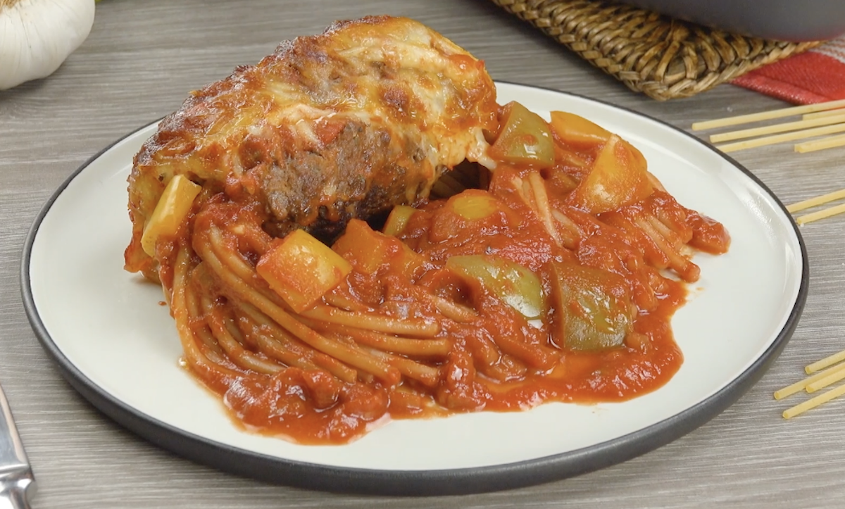 Bolo façon gratin et roulés de viande