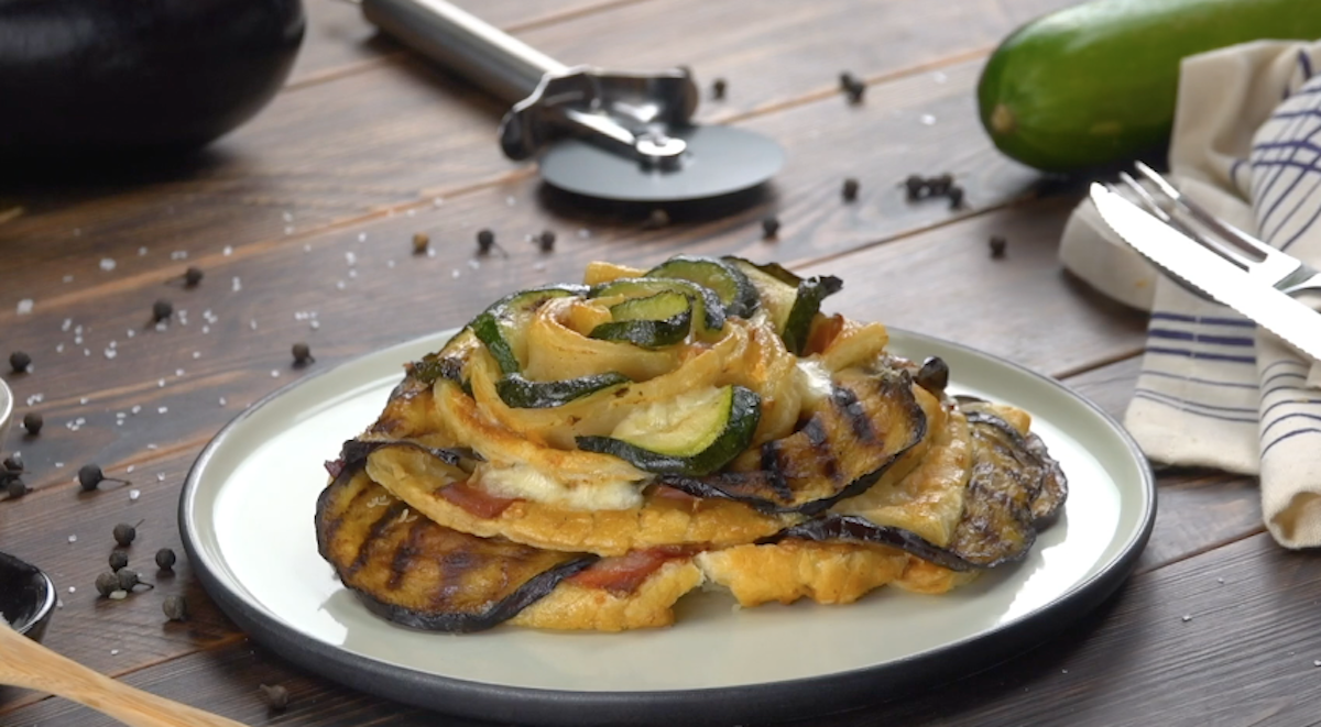 Feuilleté floral aux aubergines et courgettes grillées